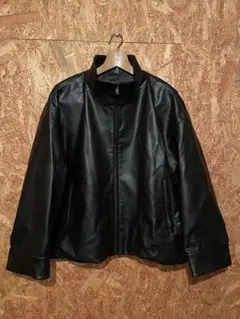 ユニクロ　コーティング　オーバーサイズブルゾン　レザージャケット