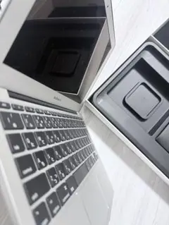 MacBook Air シルバー 充電器付き 箱あり