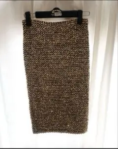 スパンコール装飾タイトスカート 黒と金