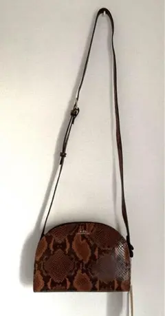 A.P.C. 阿佩塞 半月包 蛇紋 棕色