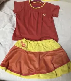 赤と黄色のスポーツウェア 上下セット　Mサイズ