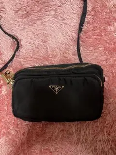 プラダノベルティショルダーバック