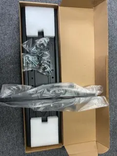 新品 ORMGZIN テレビ壁掛け金具 大型フルモーション式tv壁掛け金具のサムネイル