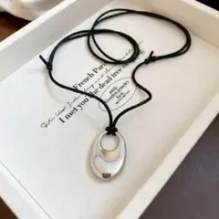 シルバー ネックレス メンズ レディース 楕円 ペンダント 紐　長さ調整可能