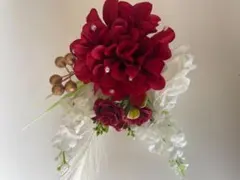 ウェディング ヘッドドレス 赤と白の花‼️