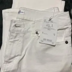 STYLEBASIC ホワイトデニムパンツ 64-91のサムネイル