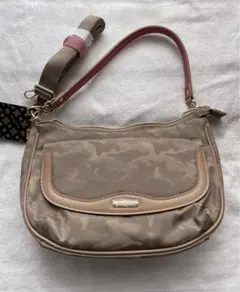 クリスチャンオリバー 未使用 迷彩柄 ショルダーバッグ ベージュ 肩掛け 美品