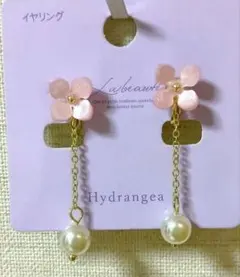 花びら イヤリングのサムネイル