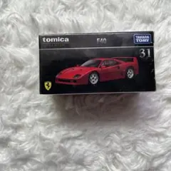 【匿名配送】　プレミアムトミカ　F40 フェラーリのサムネイル