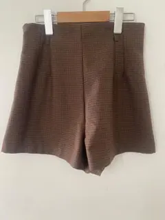 ZARA ハイウエストショートパンツ XS