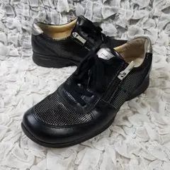 【極美品/23.5cm】アシックスウォーキング ペダラ ジップスニーカー 黒のサムネイル