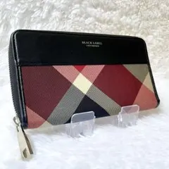 【美品✨】ブラックレーベルクレストブリッジ チェック柄 ラウンドジップ 長財布のサムネイル