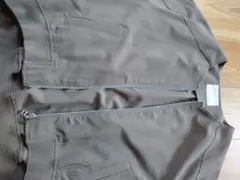 Discoat＊薄手ブルゾン　羽織り　アウター　カーキ