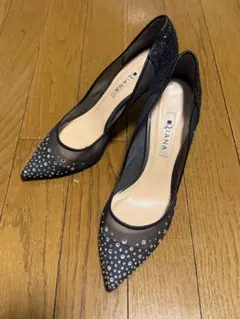 DIANA ブラック ストーン付き ハイヒール