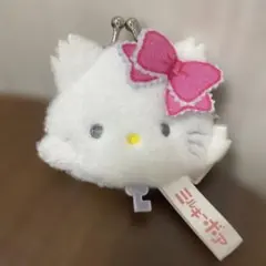 ハローキティ　ミルキーボア　フェイス　がま口　ポーチ　チャーミーキティ