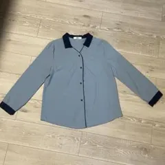 Millennial　Generation　Vネックバイカラーブラウス 青