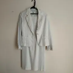 ホワイト、ブルー スカートセットアップ