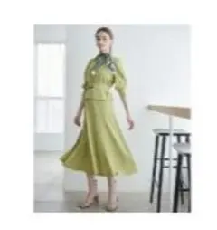 アンドクチュール　ウエストタックシャツアンサンブルロングワンピース　緑グリーン