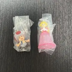 スーパーマリオ　めじるしアクセサリー2 キノピオ　ピーチ姫