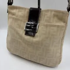 FENDI フェンディ ズッキーノ ワンショルダー マンマンバケット ベージュのサムネイル