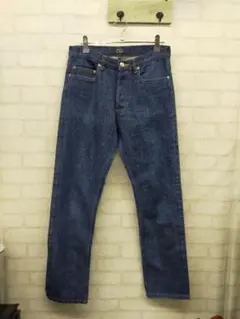 APC（アーペーセー） NEW STANDARD デニムパンツのサムネイル