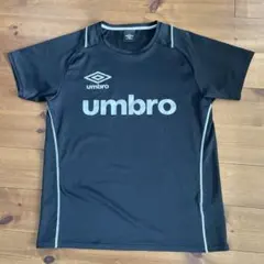 umbro ブラック TシャツMサイズ