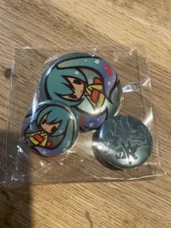 希少　初音ミク　缶バッジ 3個セット　ロカボ