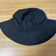 １回のみ使用　UNIQLO ユニクロ帽子ネイビー！のサムネイル