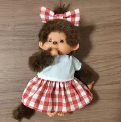 モンチッチＳ 赤チェックスカート 白半袖ワンピースとリボン 450円