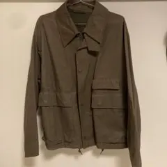 ユニクロ　ユーティリティショートブルゾン　カーキ　M