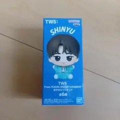 TWS トゥアス おすわりフィギュア ハンジン - メルカリ