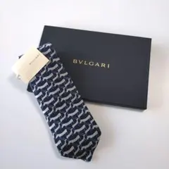 BVLGARI ネイビー 動物柄　ネクタイ