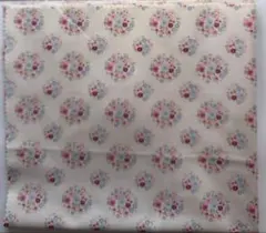 tildaティルダ55×50cmはぎれ カットクロス54