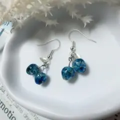 ハンドメイド 押し花 チェリー ピアス ブルー