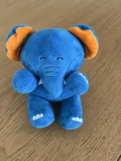 たべっ子どうぶつ THE MOVIE ぬいぐるみスマホスタンド ぞうくん