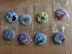 ディズニー　刺繍缶バッジ　8個セット
