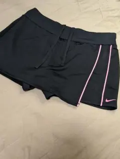 ナイキスカートボトムス 黒ピンクMサイズ