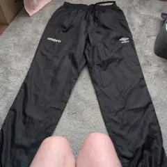 UMBRO PUBLUX別注 ナイロントラックパンツ ブラック Lサイズ - メルカリ
