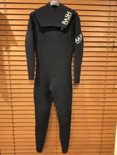 【大幅値下げ✴︎美品】RASH ウェットスーツ 3mmブラック