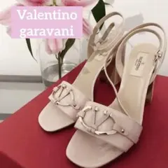 Valentino❤︎ロゴ入りサンダルのサムネイル