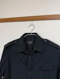 JACKPOT / A.P.C. ブラックシャツのサムネイル