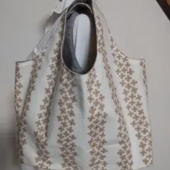 グラニーバッグ　花柄　ハンドメイド　エコバッグ　サブバック　大きめ