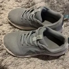 ASICS レーザービーム グレー　21.5cm