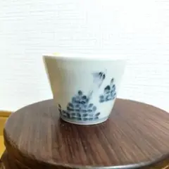 古伊万里染付　格子縞　蔓草文　蕎麦猪口　江戸初期.前期　盃　アンティーク　李朝 古伊万里染付蕎麦猪口 初期手 江戸時代 骨董品．アンティーク 料