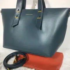 CHARLES & KEITH バッグ 黒 メタリックアクセント ダブルハンドル CHARLES & KEITH｜メタリックアクセント ダブルハンドルバッグ