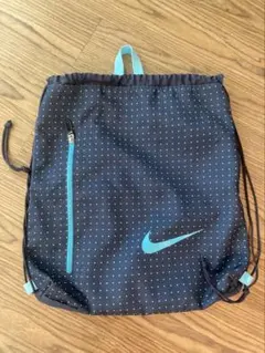 Nike ドットパターン スポーツ巾着バッグ