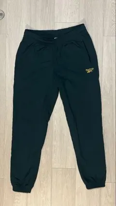 Reebok everyone ジャージ パンツ - メルカリ