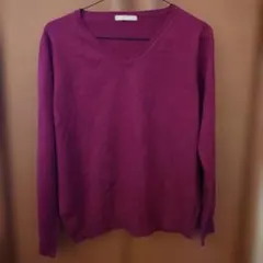赤紫色 Vネック 長袖ニット