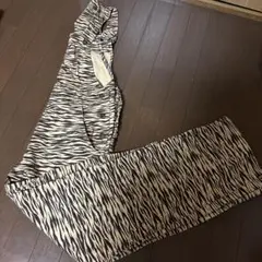 （最終値下げ品）オーバーオール　ゼブラ柄パンツ M