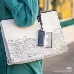 (海外限定)STARBUCKS トートバッグ ベージュ 台湾　上海　スタバグッズ